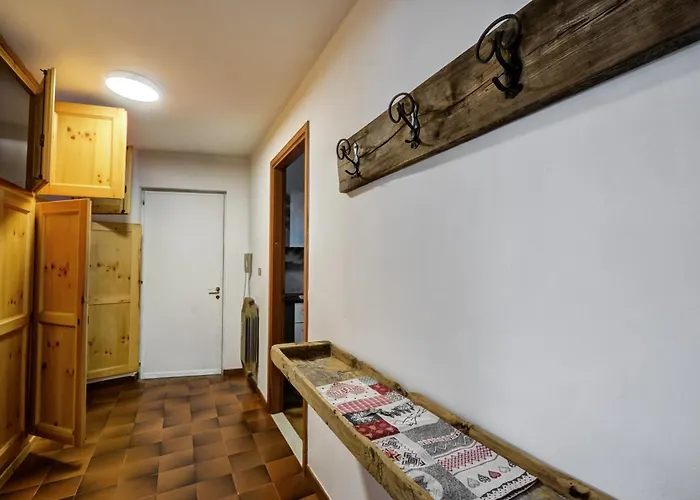 Snowflakes Retreat - Roomy With A View & Relax Solarium Cir 0133 דירה *