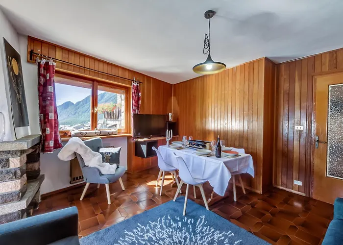 Snowflakes Retreat - Roomy With A View & Relax Solarium Cir 0133