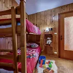 Snowflakes Retreat - Roomy With A View & Relax Solarium Cir 0133 Lejlighed *