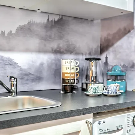 Snowflakes Retreat - Roomy With A View & Relax Solarium Cir 0133 Apartamento
